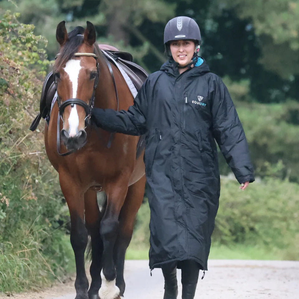 EQUIDRY Women's Thick Fleece Evolution Fixed Hood #colour_black-turquoise