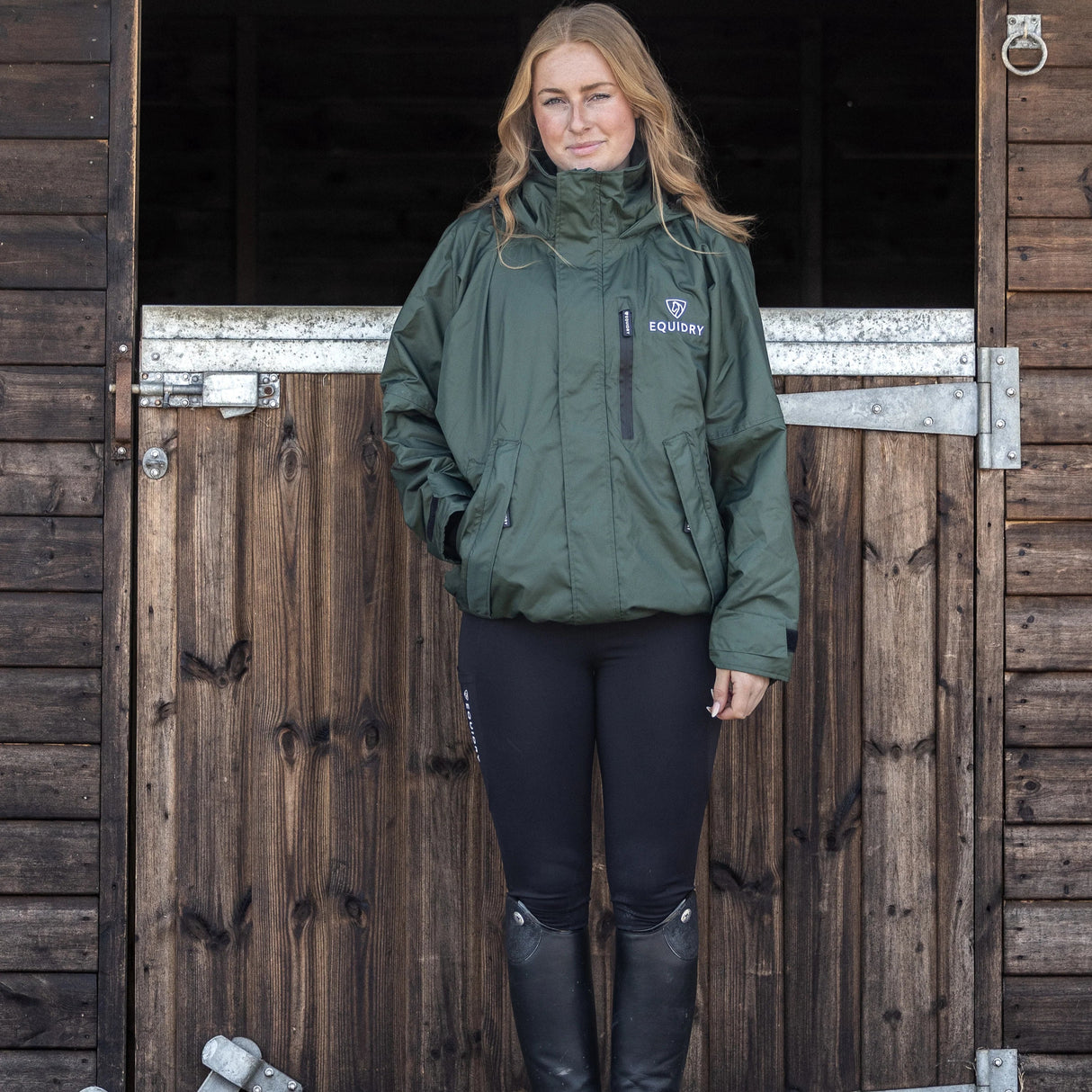 EQUIDRY Women's Shortie Mesh Lining Mac #colour_black-forest-green