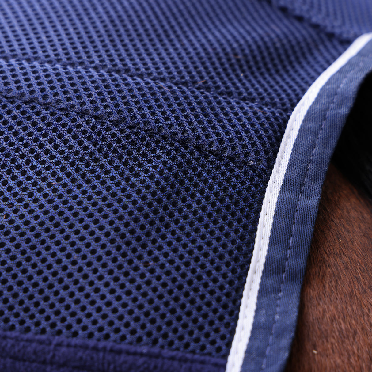 Shires Tempest Original Air Motion Cooler #colour_navy