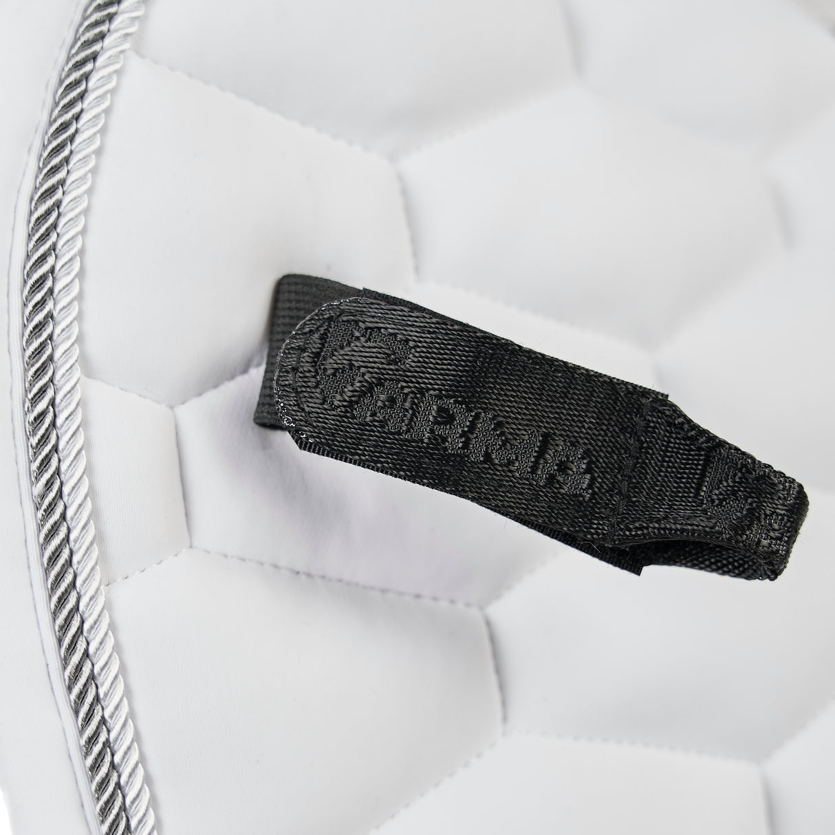 Shires Arma Eltar Dressage Saddlecloth #colour_white