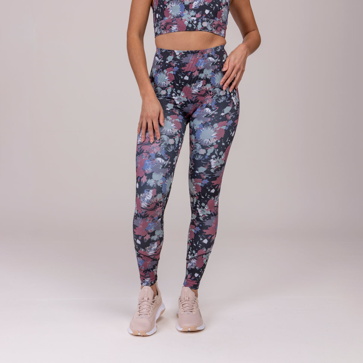 Shires Aubrion Ladies React Sculpt Riding Tights #colour_abstract