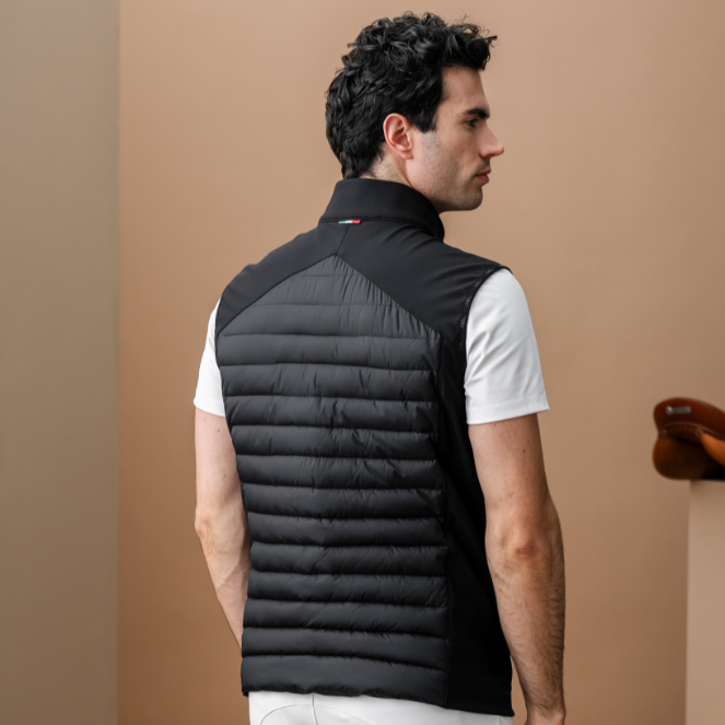 Alessandro Albanese Men's Kari Gilet #colour_core-black