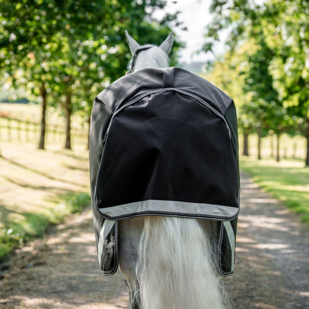 Horseware Ireland Rambo 1680D 0g Turnout Rug #colour_black-thunderstorm-grey-silver