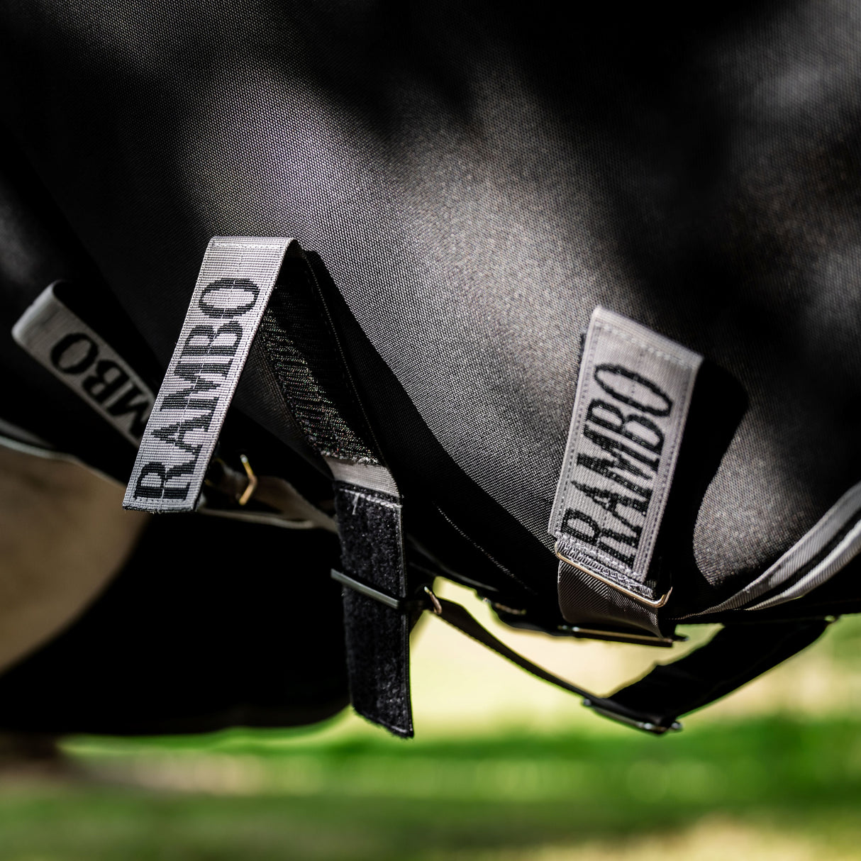 Horseware Ireland Rambo 1680D 250g Vari-Layer Turnout Rug #colour_black-thunderstorm-grey-silver