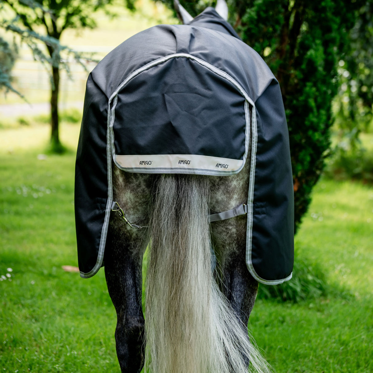 Horseware Ireland Amigo 1200D XL 150g Turnout Rug #colour_black-titanium-grey-silver