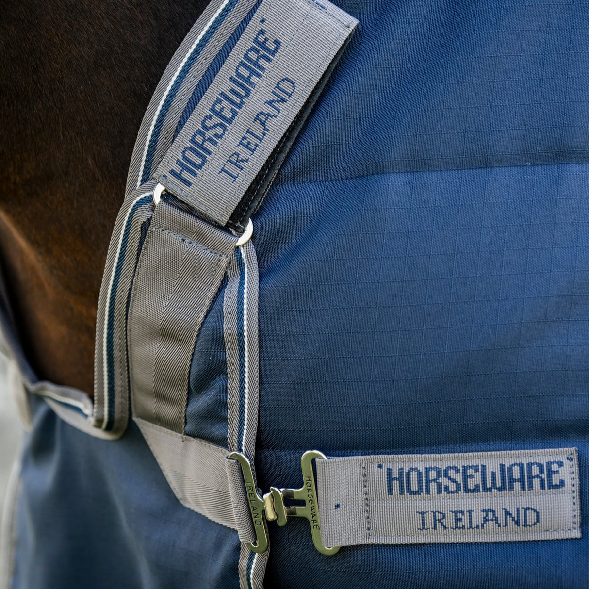 Horseware Ireland Rambo Optimo Stable Rug Heavy 400g #colour_navy-thunderstorm-grey-silver