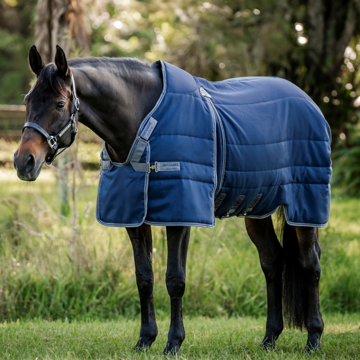 Horseware Ireland Rambo Optimo Stable Rug Heavy 400g #colour_navy-thunderstorm-grey-silver