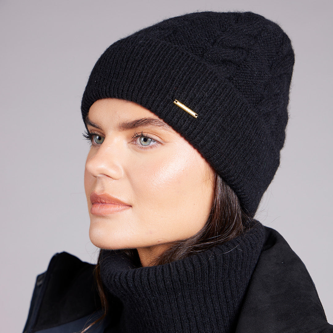 Toggi Bexley Knitted Hat #colour_black