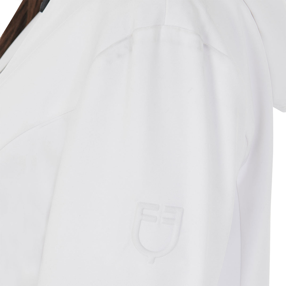 Women's slim fit softshell jacket with windproof zip