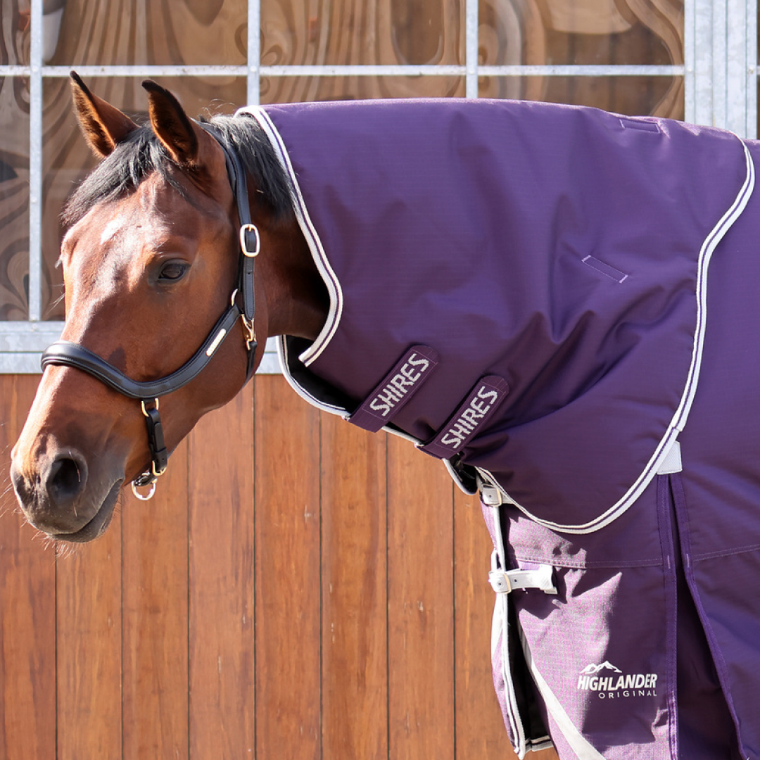 Shires Highlander Original 100g Turnout Neck Cover #colour_plum