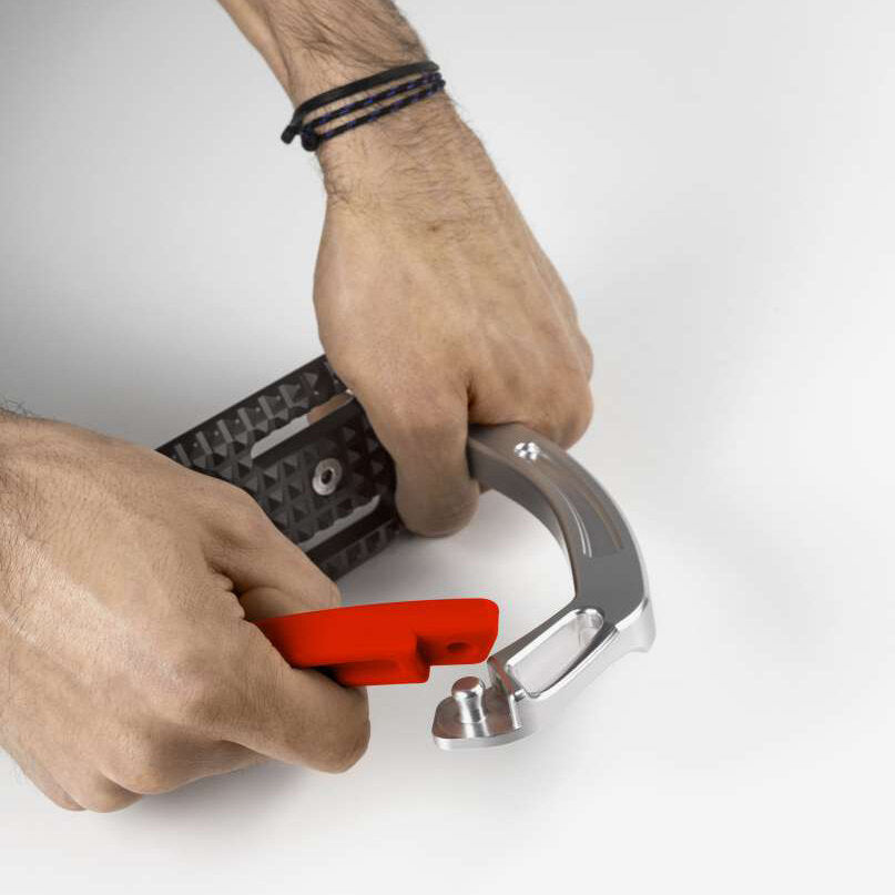 Equipe Safety Stirrup #colour_light-titanium-red