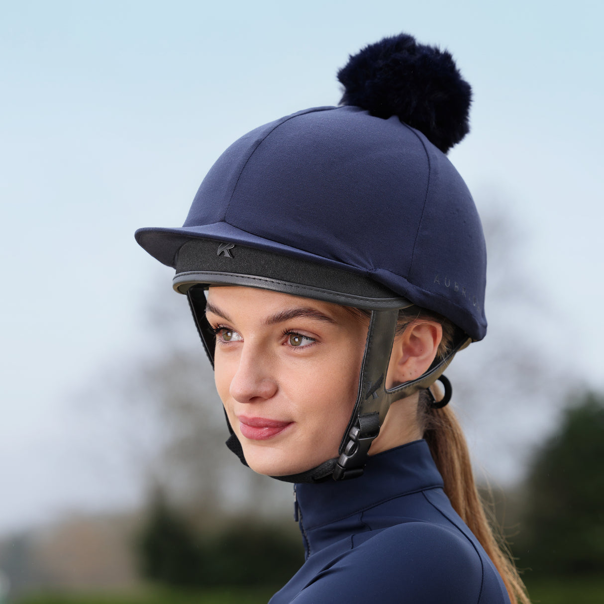 Shires Karben Icon Luxe Jockey Skull #colour_black