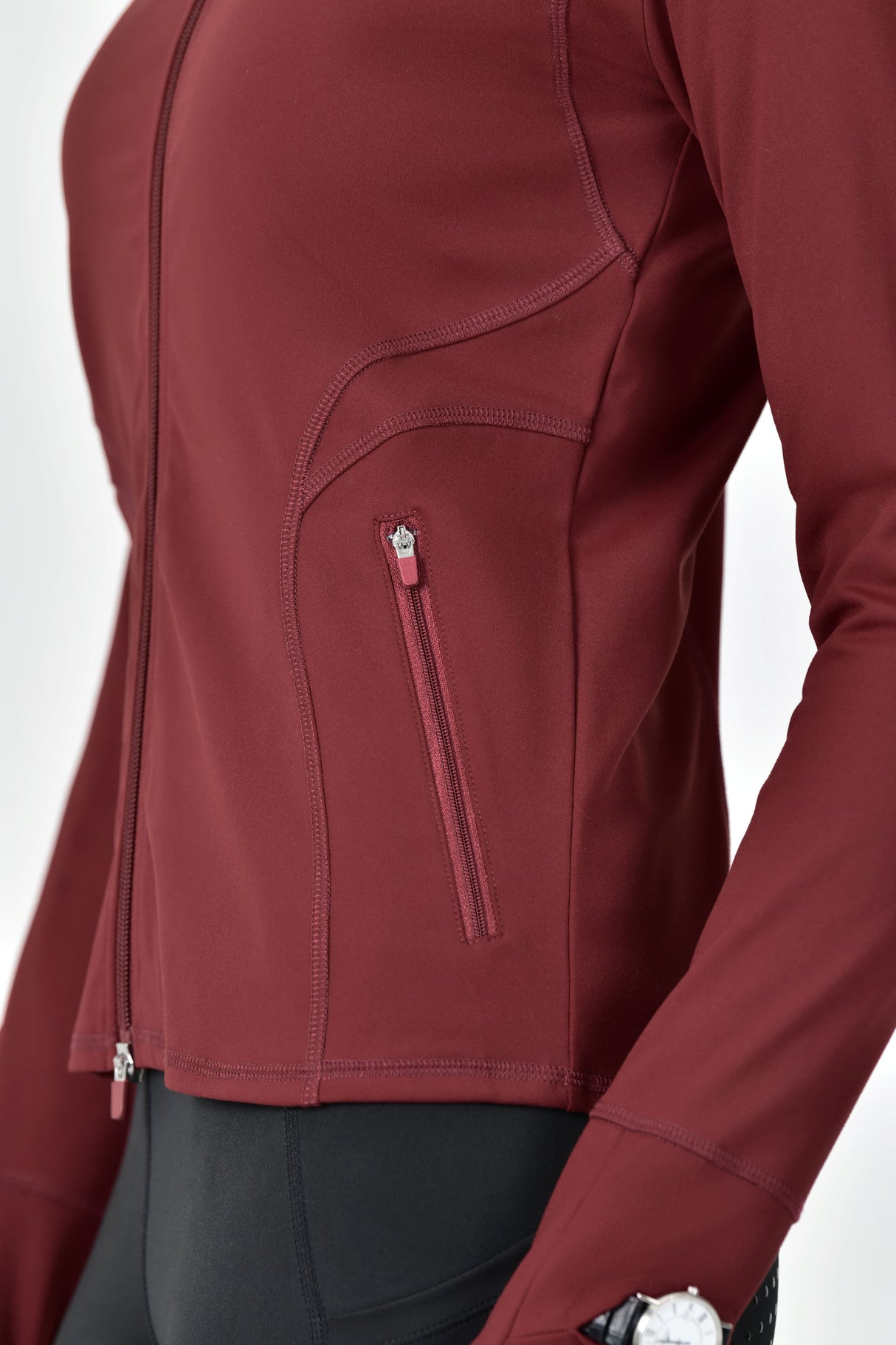 Dublin Ladies Versatile Fitted Zip Through Jacket #colour_cabernet