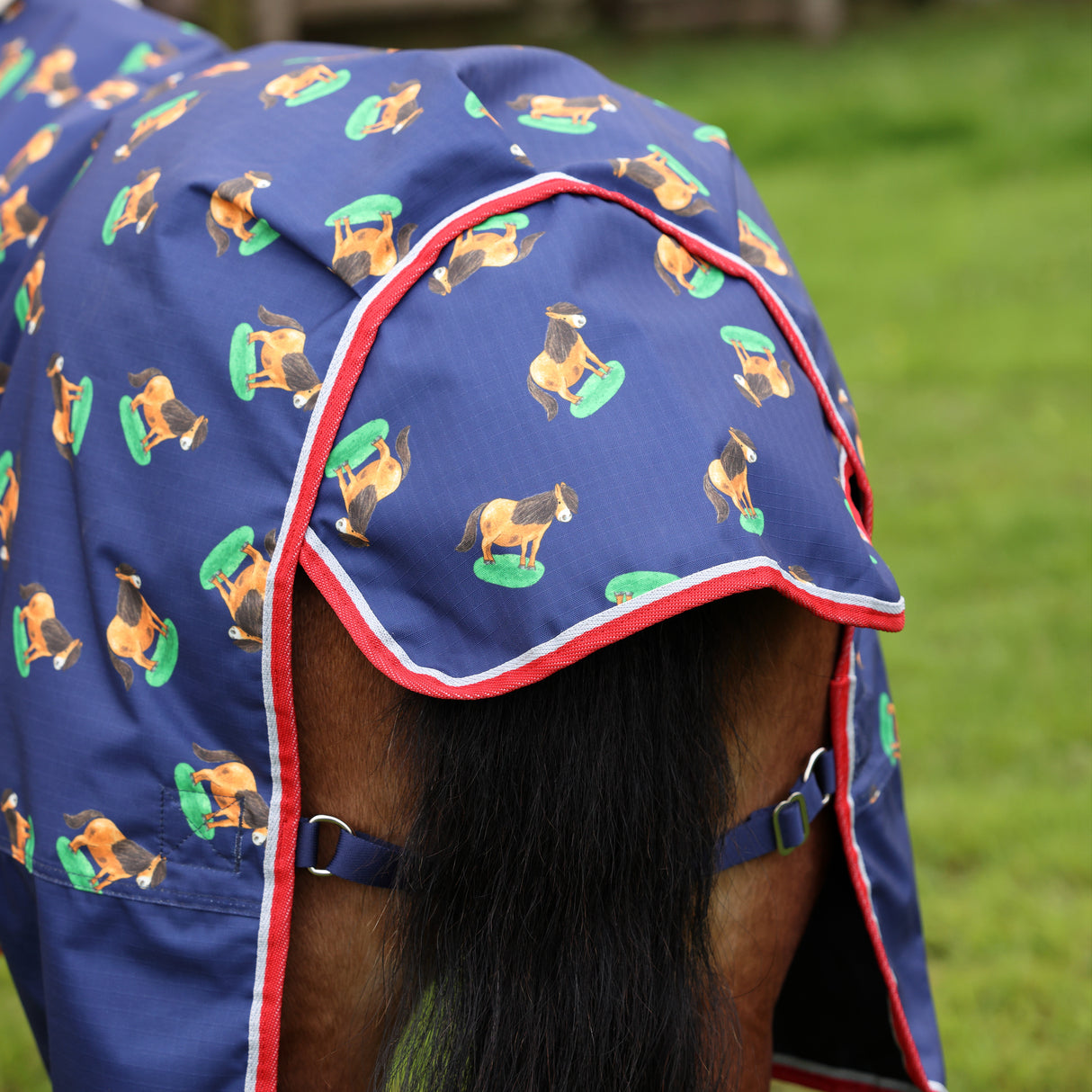 Shires Winnie & Me Lite Turnout Rug #colour_navy