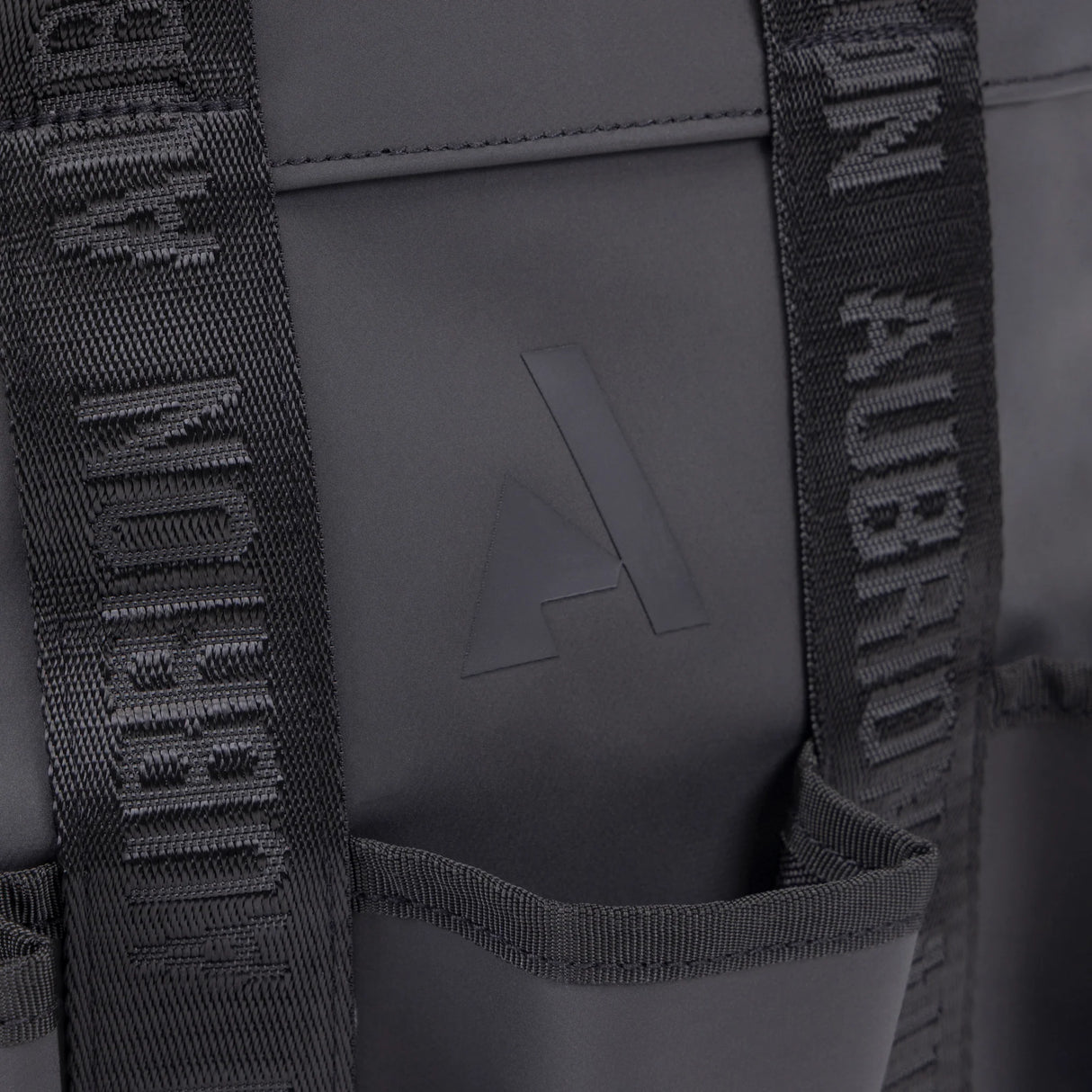 Shires Aubrion React Large Grooming Kit Bag