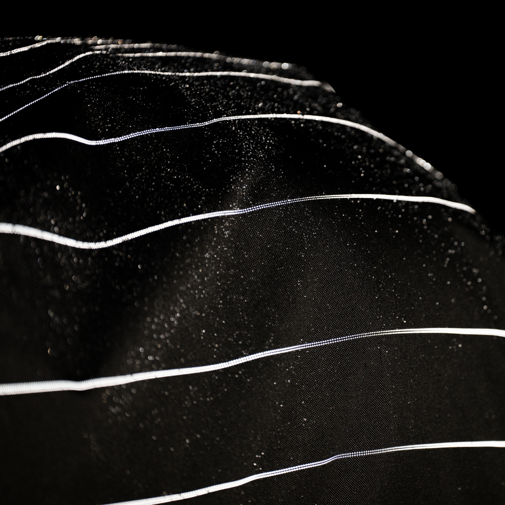 Horseware Ireland Amigo 1200D FieldSafe Reflectech Plus 0g Turnout Rug #colour_black-reflective-black