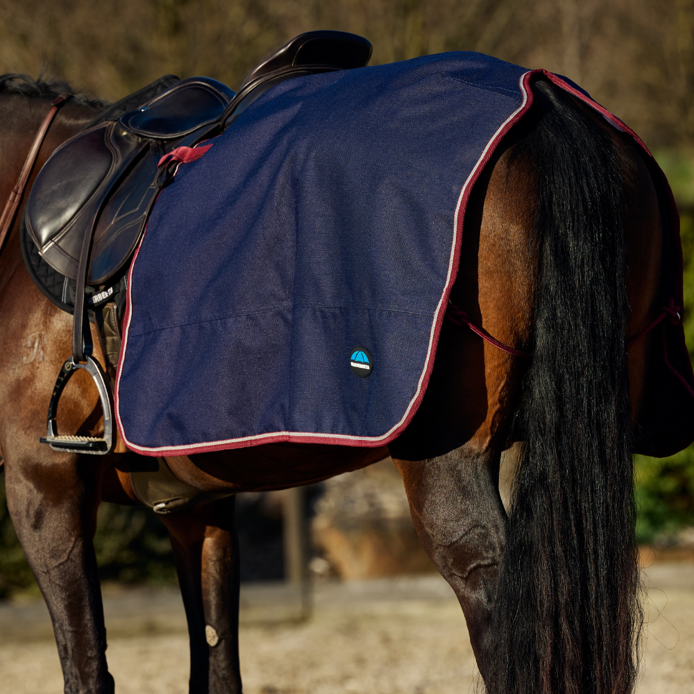 Weatherbeeta Essential Fleece Lined Quarter Sheet #colour_navy-burgundy