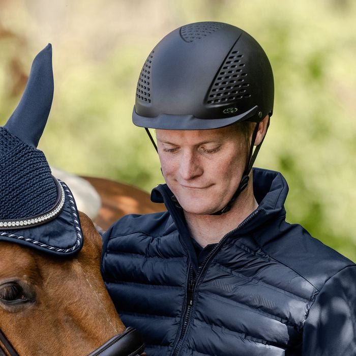 SWING H23 Classic Riding Hat #colour_matt-black