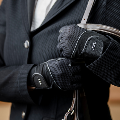 Alessandro Albanese Platinum MotionLite Mesh Glove #colour_core-black