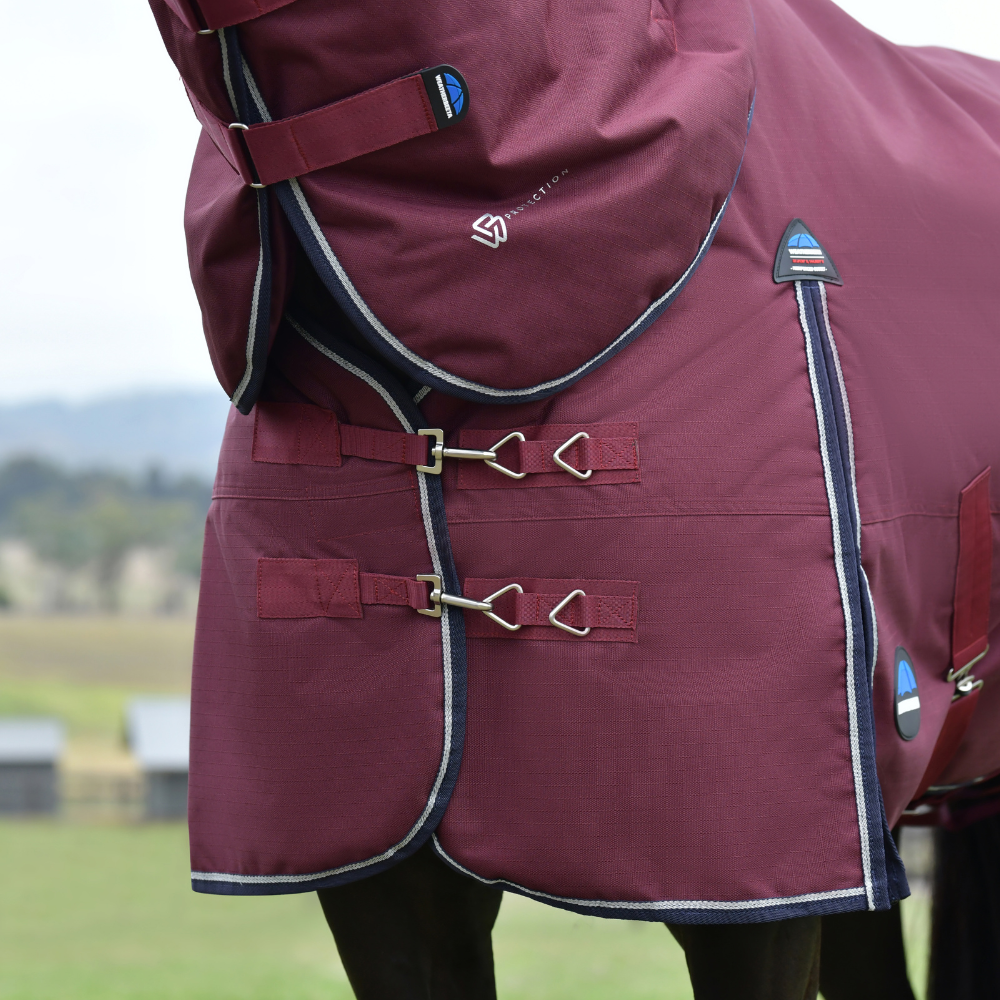 Weatherbeeta Comfitec Essential 50G Detach-A-Neck Turnout #colour_burgundy-navy