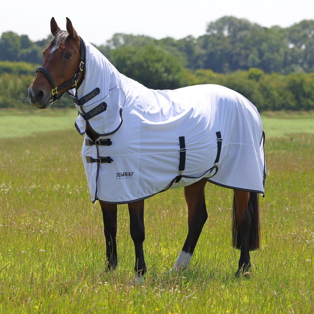 Shires Tempest Original Fly Combo Rug #colour_white-navy