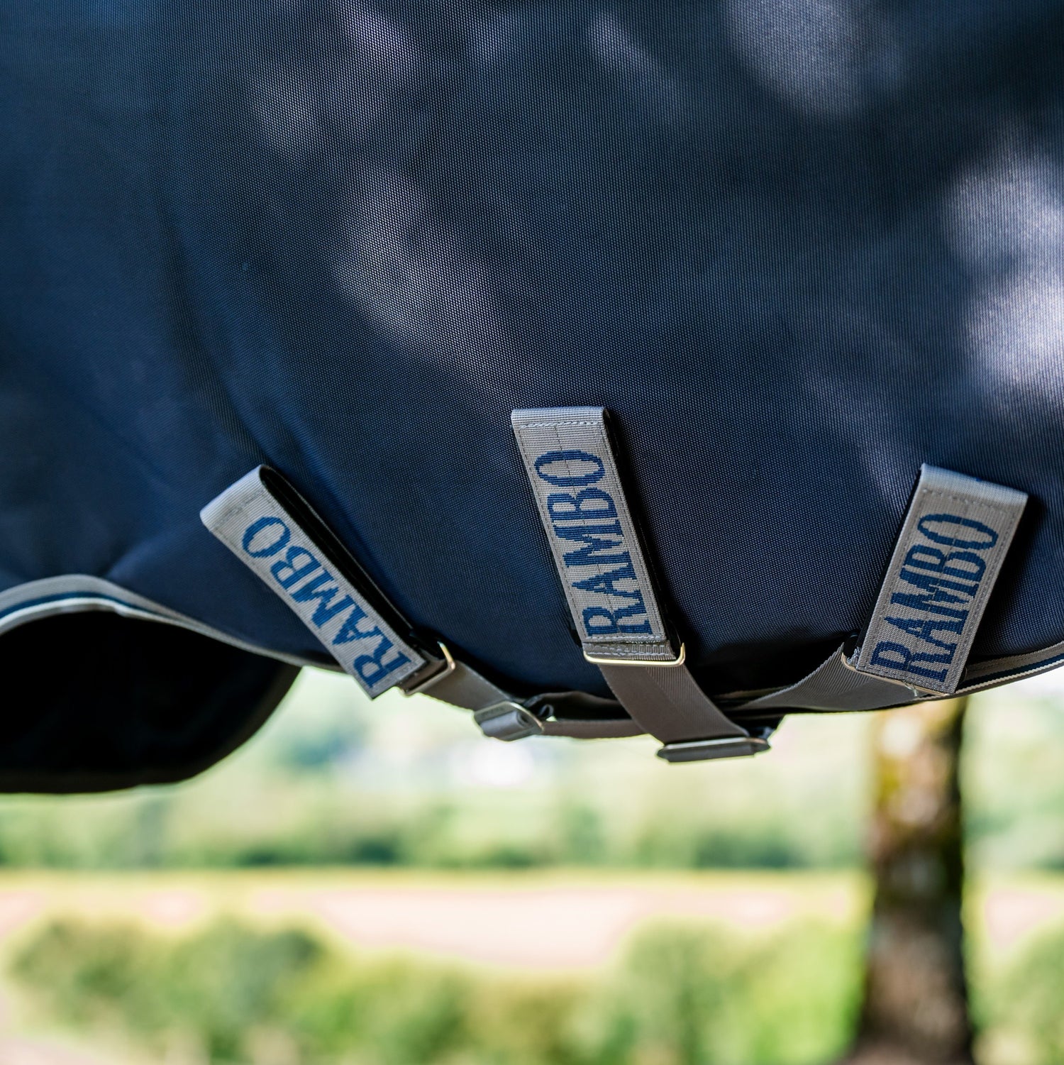 Horseware Ireland Rambo Supreme 1680D Turnout Plus 50g #colour_navy-thunderstorm-grey-silver