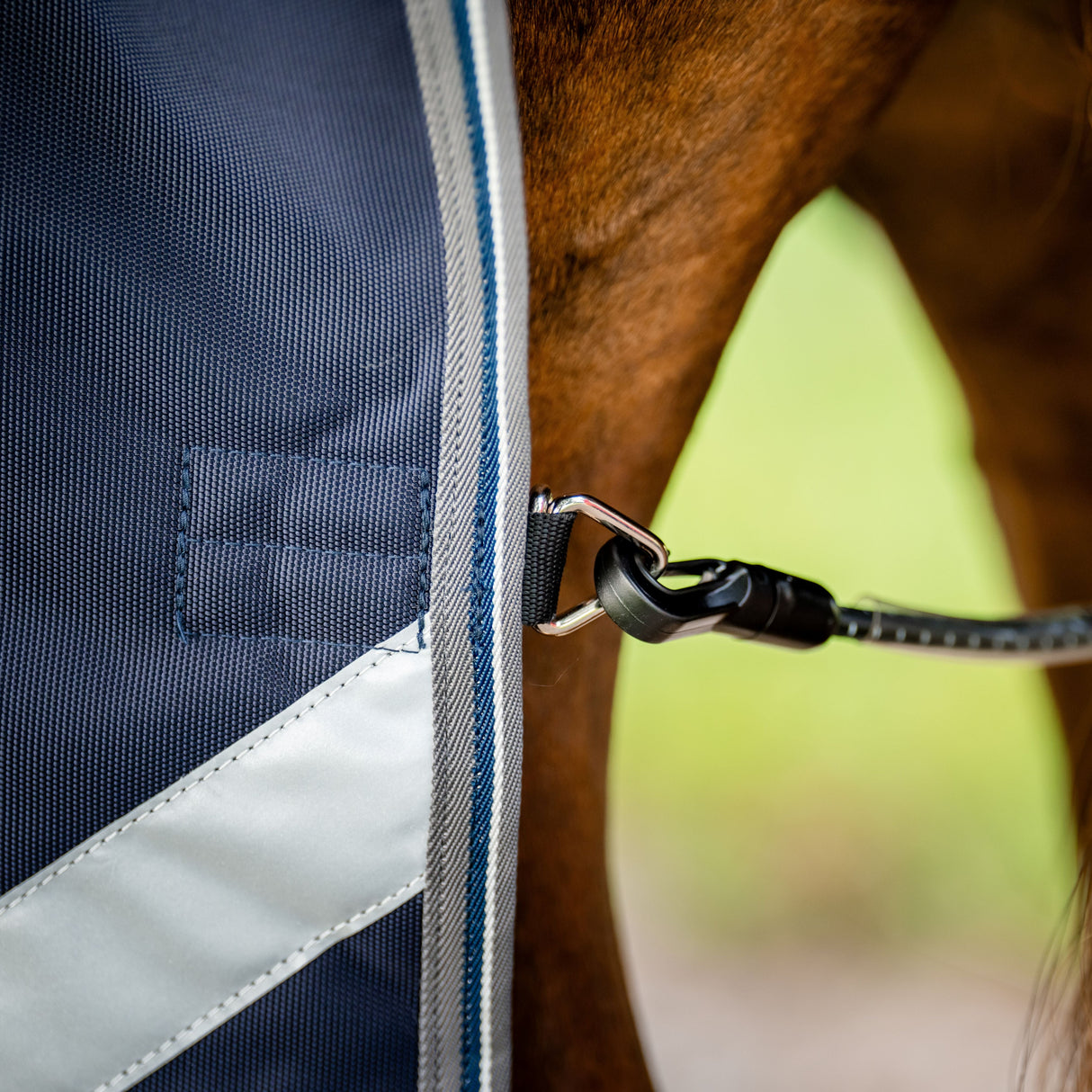 Horseware Ireland Rambo 1680D 50g Turnout Rug #colour_navy-thunderstorm-grey-silver