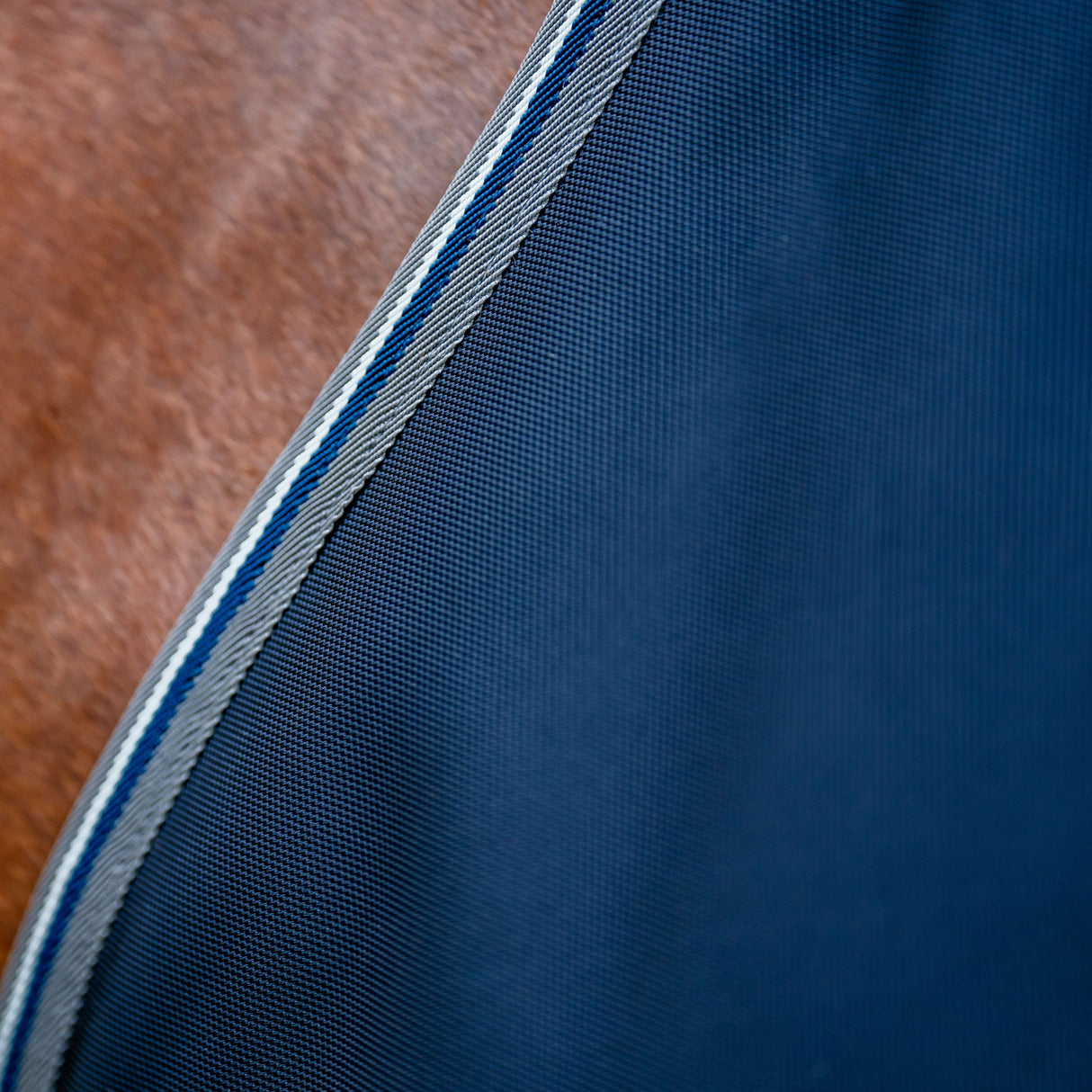 Horseware Ireland Rambo 1680D 100g Turnout Rug #colour_navy-thunderstorm-grey-silver