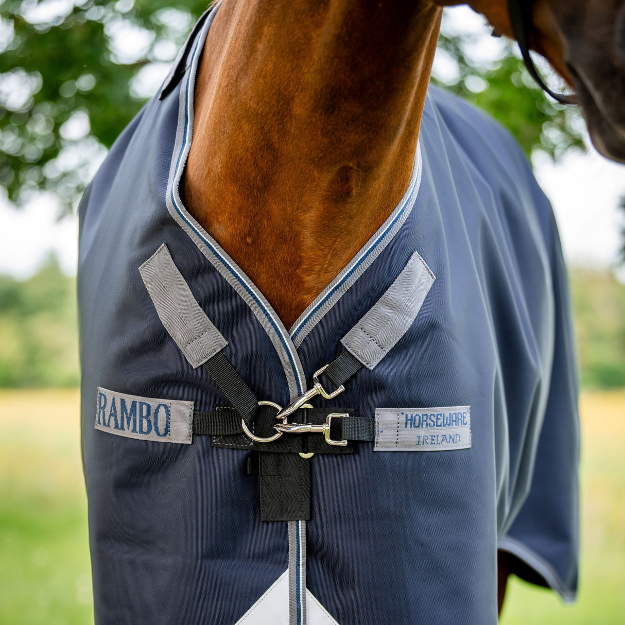 Horseware Ireland Rambo 1680D 50g Turnout Rug #colour_navy-thunderstorm-grey-silver