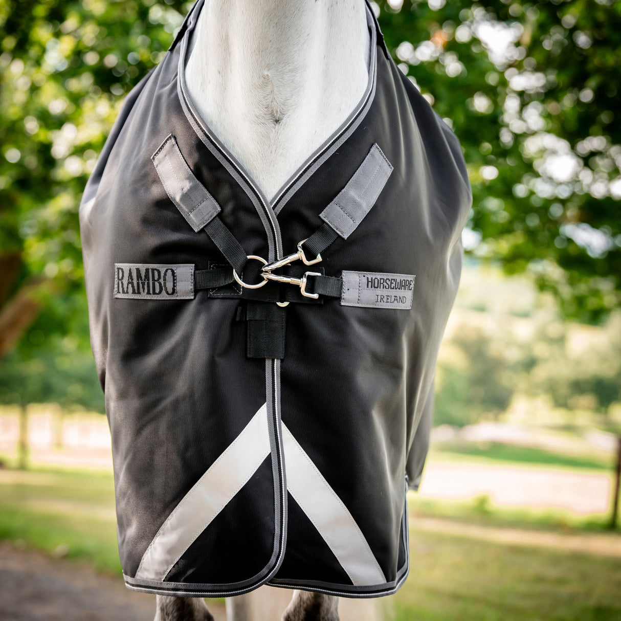 Horseware Ireland Rambo 1680D 50g Turnout Rug #colour_black-thunderstorm-grey-silver