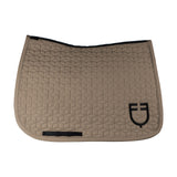 Dressage saddle pad with cube quilting