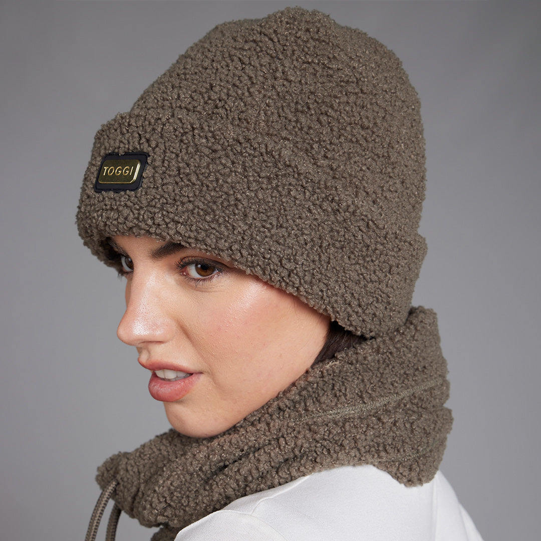Toggi Easterly Fleece Hat #colour_truffle
