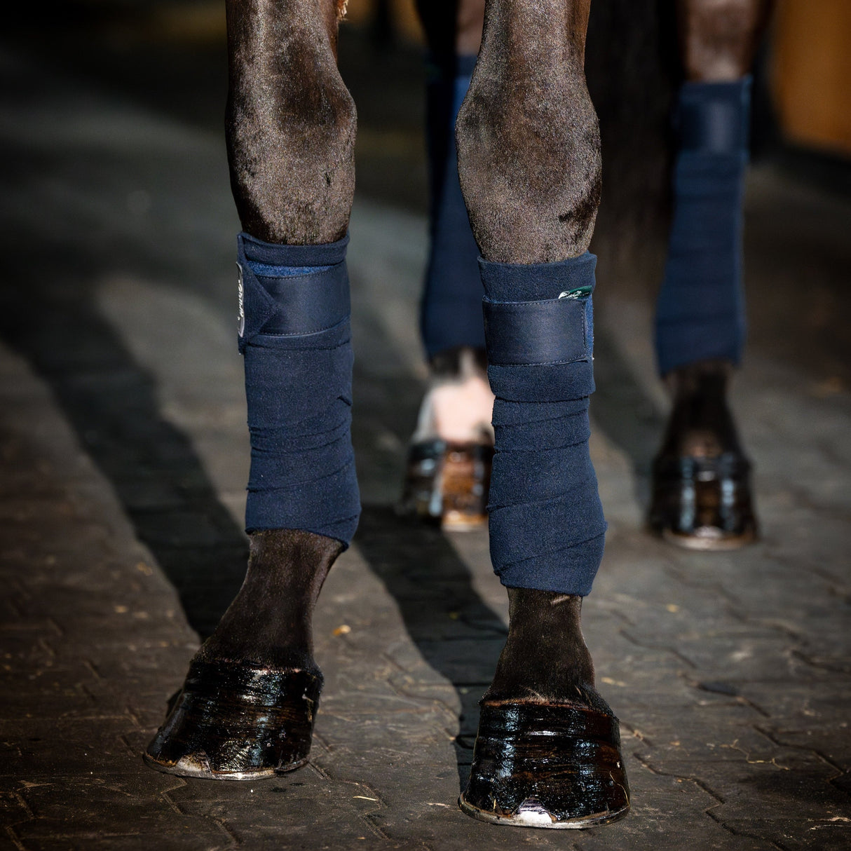 Horseware Ireland Amigo Fleece Bandages #colour_navy